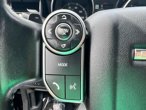 Used 2018 Land Rover Discovery SE AWD/4WD image 25