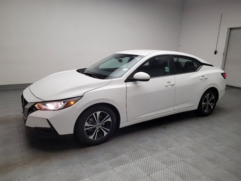 Used 2022 Nissan Sentra SV FWD image 2