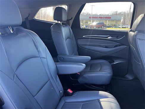 Used 2019 Buick Enclave Essence image 28