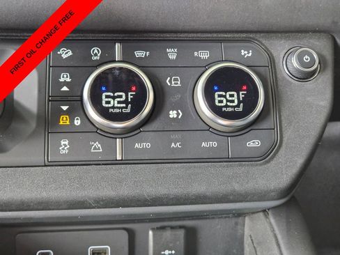 Used 2024 Land Rover Defender 130 X-Dynamic SE image 26