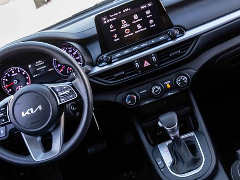 Certified 2023 Kia Forte LXS w/ LXS Technology Package image 19