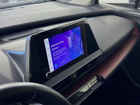 Certified 2024 Toyota Prius Prime FWD image 11