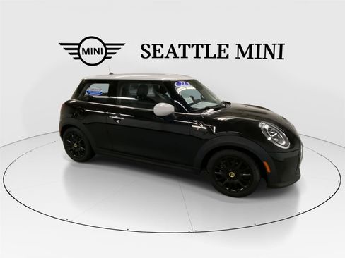 Certified 2022 MINI Cooper SE image 13