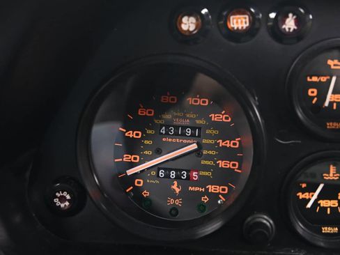 Used 1988 Ferrari 328 GTS RWD image 31