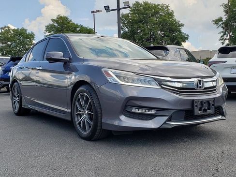 Used 2016 Honda Accord Touring image 1