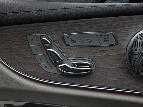Used 2019 Mercedes-Benz E 450 4MATIC Cabriolet image 31