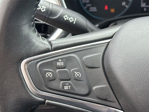 Used 2018 Chevrolet Equinox LT AWD/4WD image 24