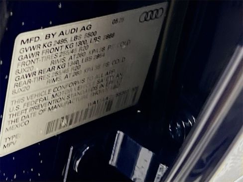 New 2025 Audi Q5 Premium Plus image 32
