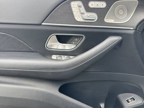 Certified 2023 Mercedes-Benz GLS 580 4MATIC image 12