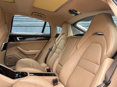 Certified 2021 Porsche Panamera 4S image 22