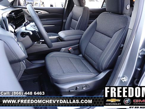 New 2026 Chevrolet Traverse LT w/ Midnight/Sport Edition image 13