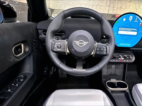 Used 2026 MINI Cooper S FWD image 8