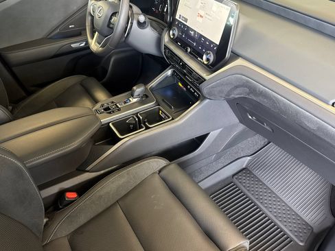 Used 2025 Lexus TX 350 AWD w/ Technology Package image 19