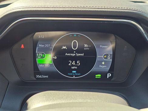 Used 2023 Chevrolet Bolt EUV LT w/ Convenience Package FWD image 12