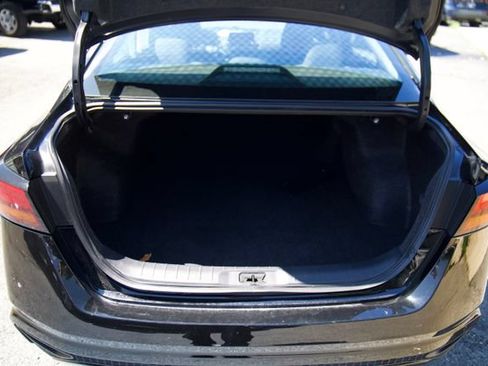 Used 2025 Nissan Altima 2.5 SV FWD image 23