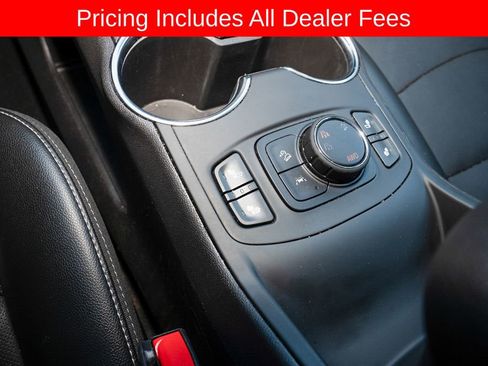 Used 2024 GMC Terrain SLT AWD/4WD image 17