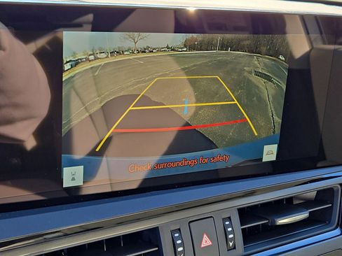 New 2025 Lexus ES 300h w/ Premium Package image 14