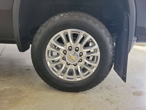 Used 2021 Chevrolet Silverado 3500 High Country AWD/4WD image 11