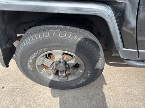 Used 2007 Toyota FJ Cruiser 4WD image 14