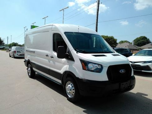 Used 2024 Ford Transit 250 148 Medium Roof Extended AWD image 3
