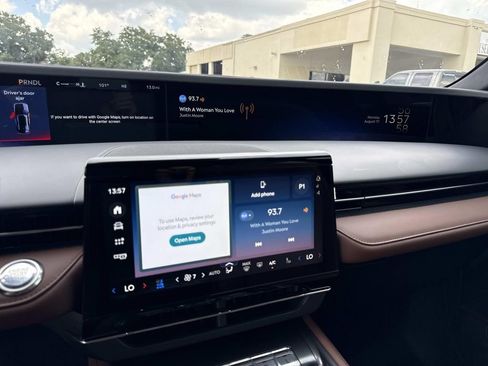 New 2026 Lincoln Nautilus Reserve w/ Jet Appearance Package AWD/4WD image 22
