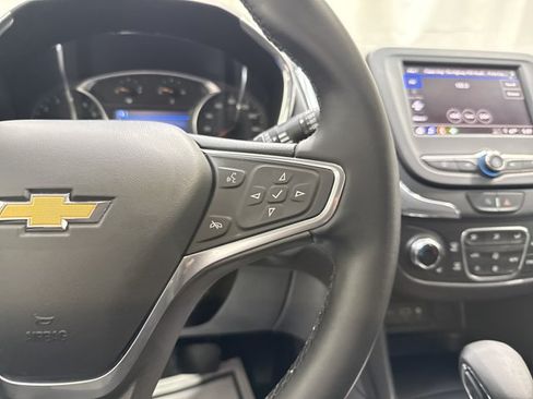 Used 2023 Chevrolet Equinox LT FWD image 18