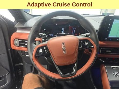 Used 2025 Lincoln Aviator Reserve w/ Jet Appearance Package AWD/4WD image 11