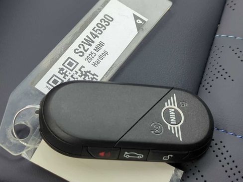 Used 2025 MINI Cooper S image 36