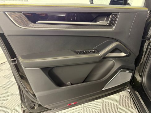 New 2026 Porsche Cayenne GTS image 14
