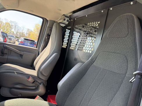 Used 2024 Chevrolet Express 2500 w/ Driver Convenience Package image 16
