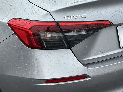 Certified 2023 Honda Civic Sport image 8