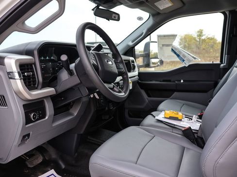 New 2025 Ford F450 XL w/ XL Chrome Package image 23