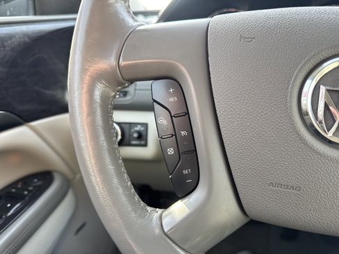 Used 2015 Buick Enclave Premium image 19