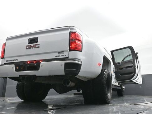 Used 2018 GMC Sierra 3500 Denali w/ Duramax Plus Package image 53