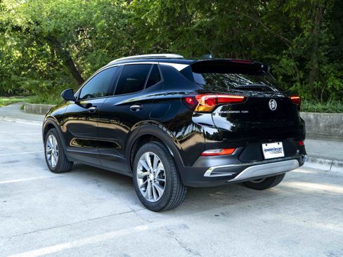 Used 2023 Buick Encore GX Essence w/ Experience Buick Package FWD image 7