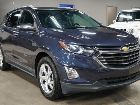 Used 2018 Chevrolet Equinox Premier FWD image 6