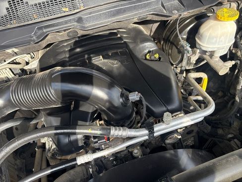 Used 2018 RAM 1500 Big Horn AWD/4WD image 36