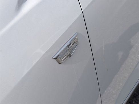 Used 2020 Cadillac XT5 Premium Luxury w/ LPO, Floor Liner Package image 15