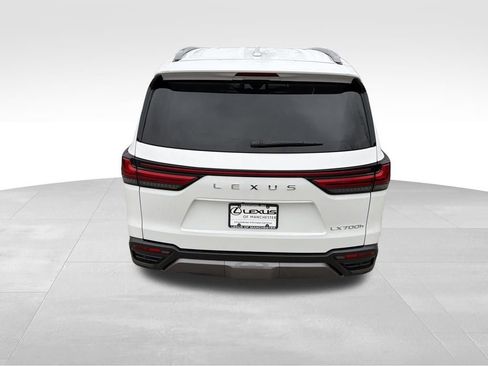 Used 2025 Lexus LX 700h Overtrail image 5