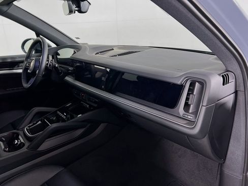 New 2026 Porsche Cayenne image 31