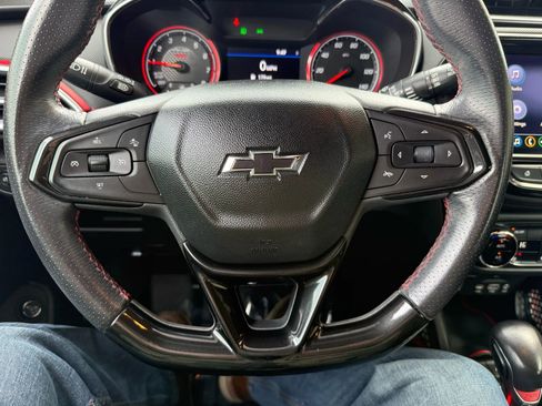 Used 2021 Chevrolet TrailBlazer RS w/ Sun and Liftgate Package image 14