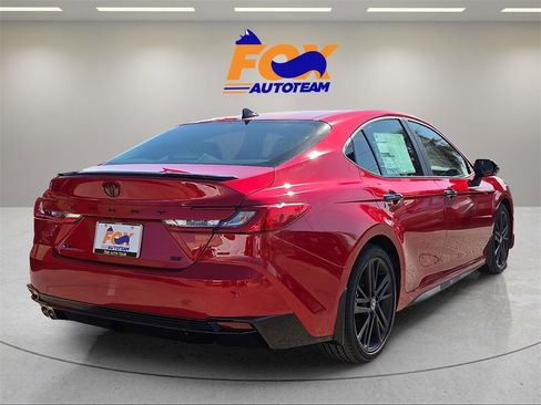 New 2026 Toyota Camry Hybrid image 4