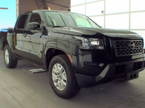 Used 2023 Nissan Frontier SV AWD/4WD image 8
