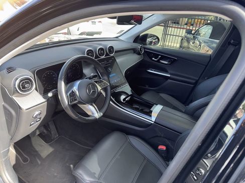 Used 2023 Mercedes-Benz GLC 300 image 7