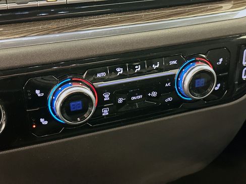 Used 2024 GMC Sierra 1500 Elevation image 24