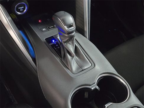 Used 2024 Toyota Venza Limited image 38