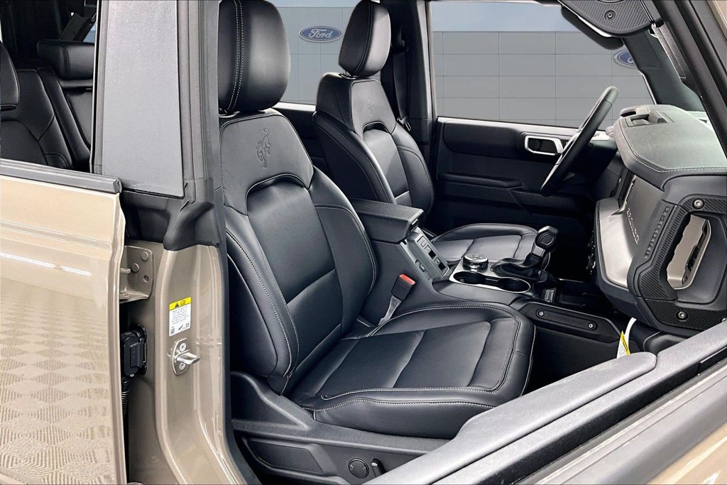 New 2026 Ford Bronco Outer Banks AWD/4WD image 11