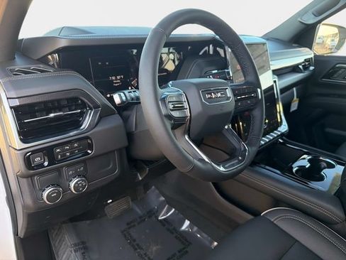 New 2026 GMC Yukon Elevation RWD image 21