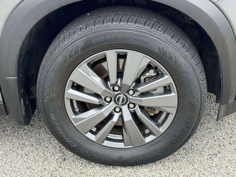 Certified 2024 Nissan Pathfinder SV image 9