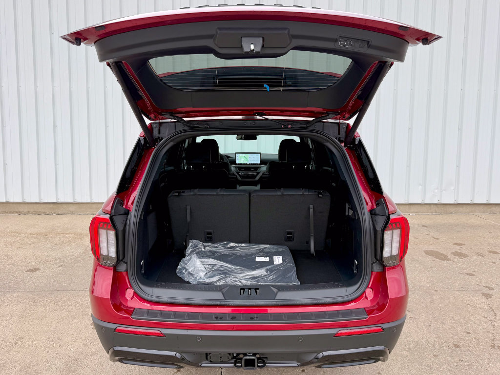 New 2027 Ford Explorer ST-Line w/ Premium Package AWD/4WD image 16